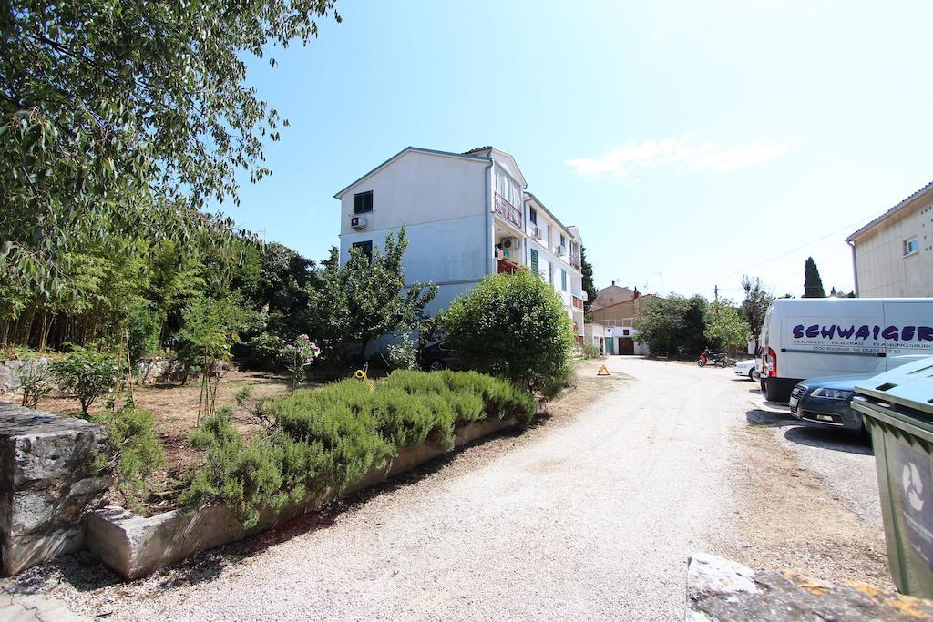 Apartment Dina Rovinj Bagian luar foto