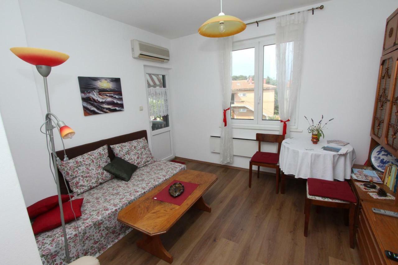Apartment Dina Rovinj Bagian luar foto
