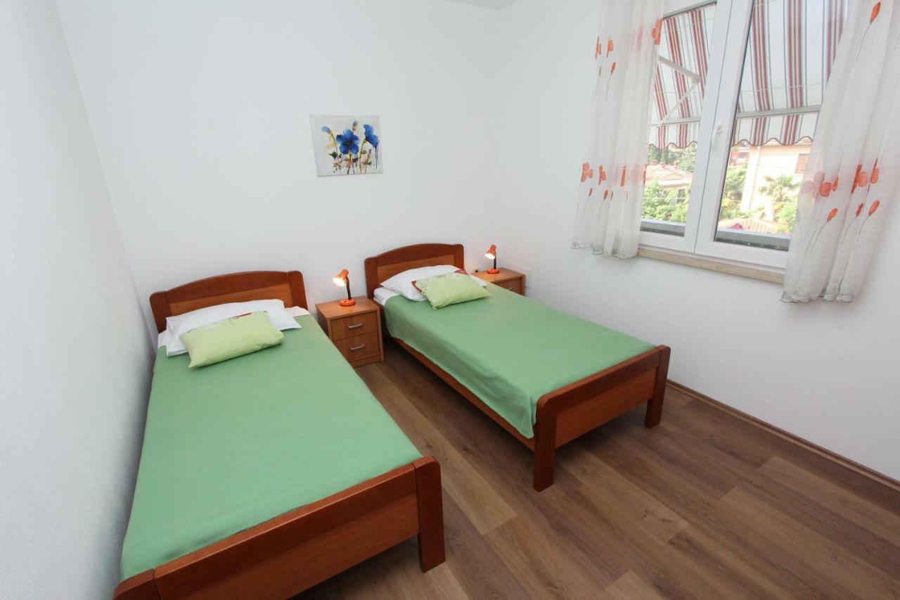 Apartment Dina Rovinj Bagian luar foto