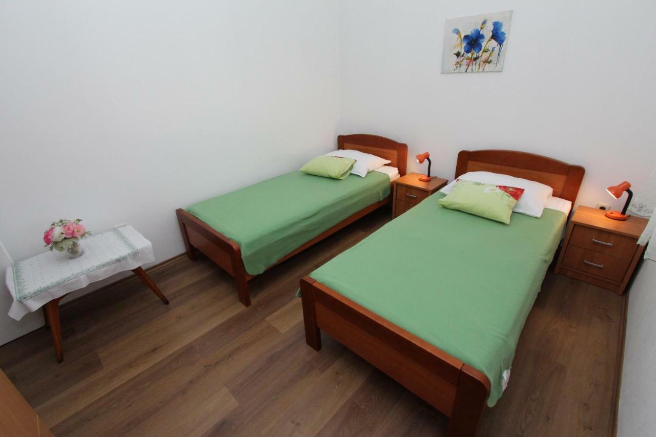 Apartment Dina Rovinj Bagian luar foto